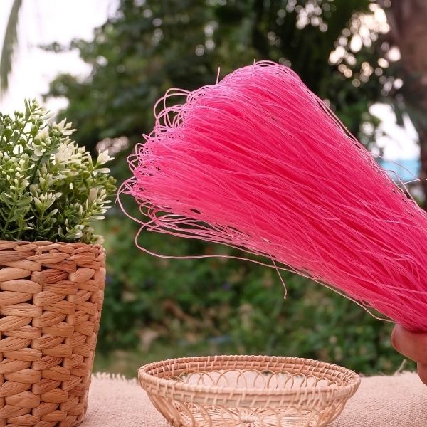 Dried Thai Rice Noodles (Khanom Chin), Pink Dragon Fruit Peel 100g