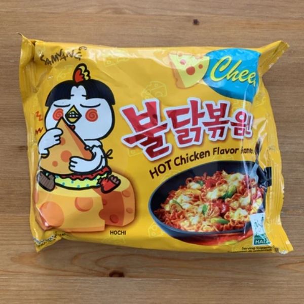 Mì ăn liền khô, vị gà cay phô mai, 140g (gói 5 hộp)