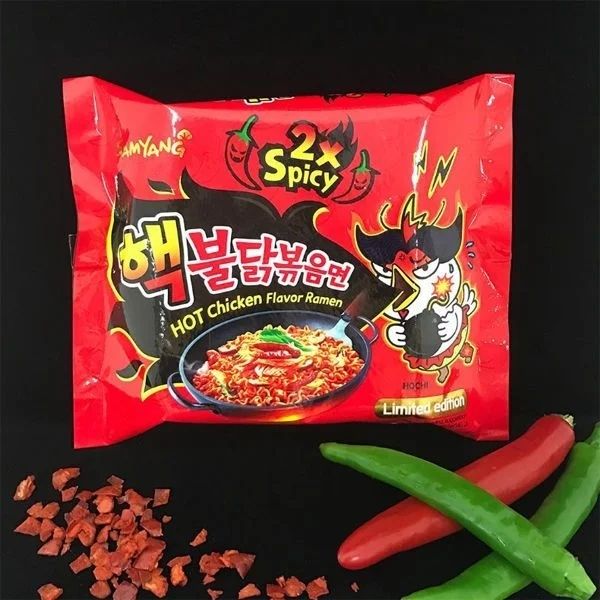 Nouilles instantanées sèches, saveur poulet extra-épicé, 140 g (paquet de 5)