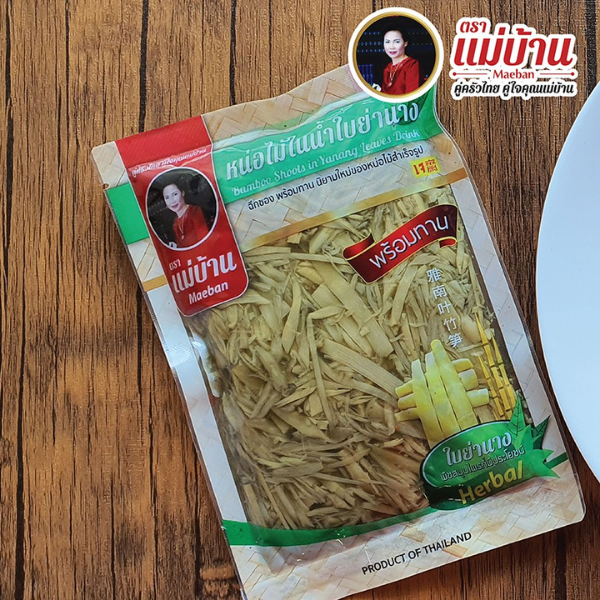 Măng tre thái sợi ngâm nước lá bạch chỉ 240g (thùng 36 gói)